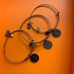 Alex and Ani - initial letter bracelet M T E